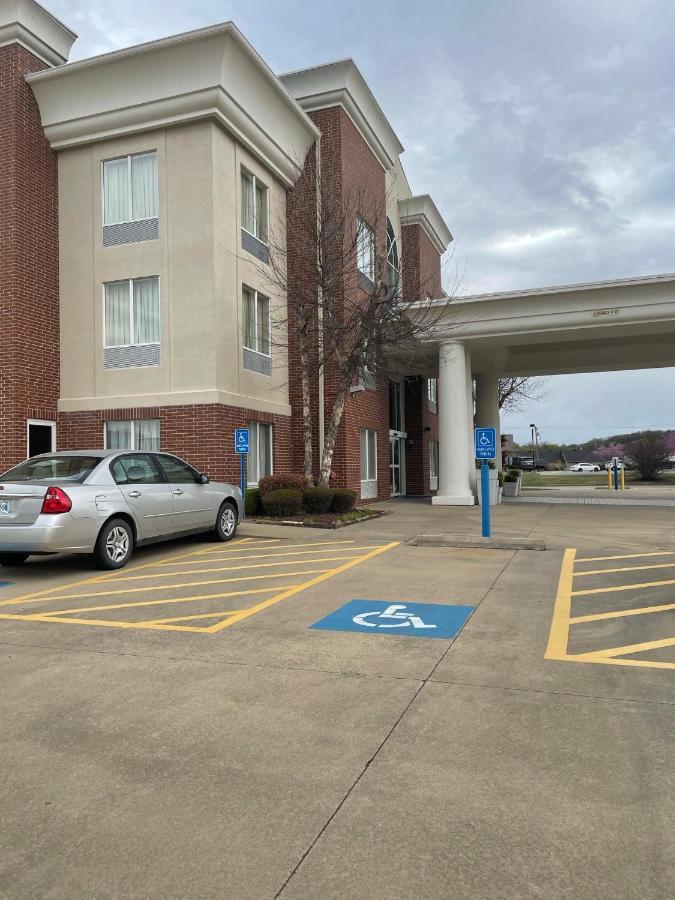 The Arc Hotel Fort Smith Εξωτερικό φωτογραφία